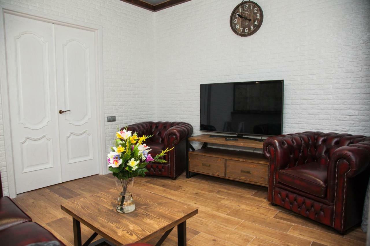 Vip Apartment On Lobanovskogo 19 Street Zaporizhia Exterior foto